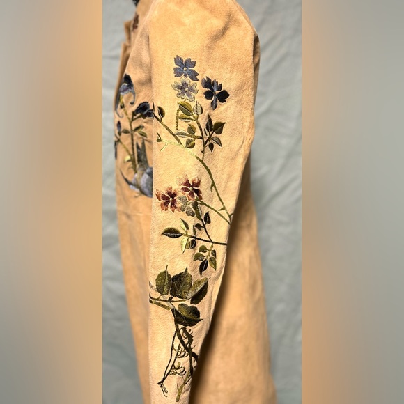 bagatelle Beige Suede Leather Embroidered Floral Coat - Picture 7 of 9